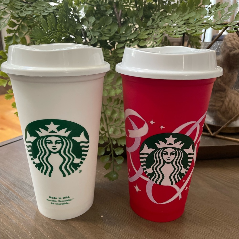 Two Starbucks Travel Mugs!☕️ Classic design 💚